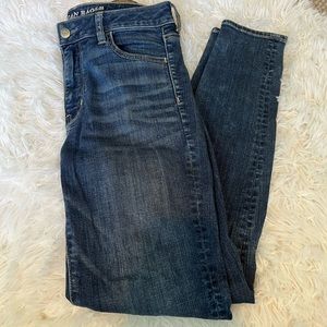 American eagle woman’s skinny super stretch jeans